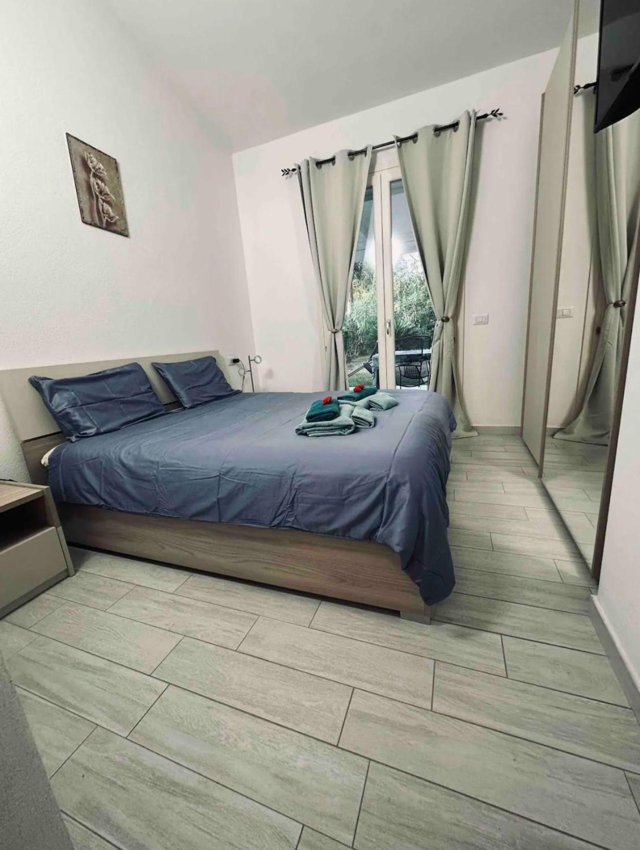 Magnifique villa neuve en bord de mer Sassari Extérieur photo